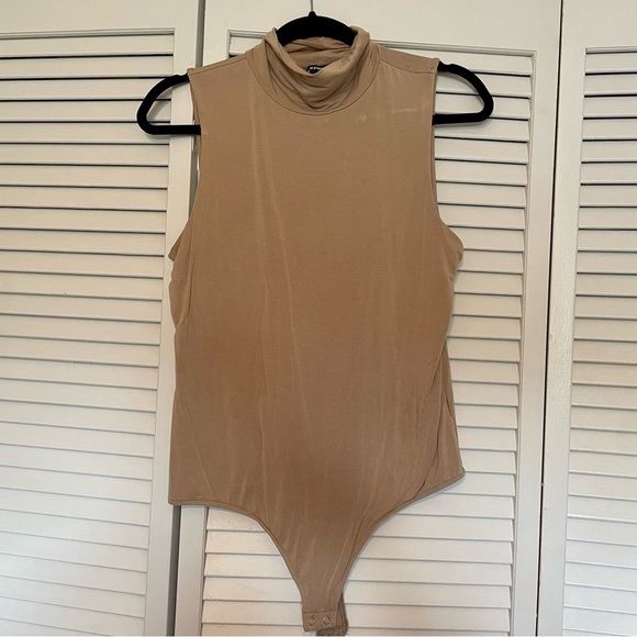 Express Tops - Express Crew Neck Bodysuit